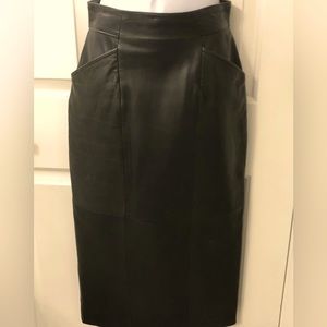 Leather Vintage Midi. By Dana Brooke Good condition w/ pockets. Lined